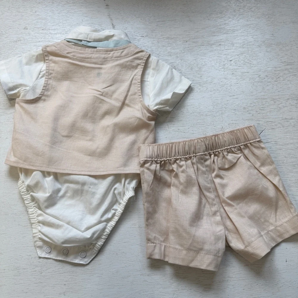 NWT Carters Formal Church Even Outfit Bow‎ Tie Vest Shorts 3 Month Cream